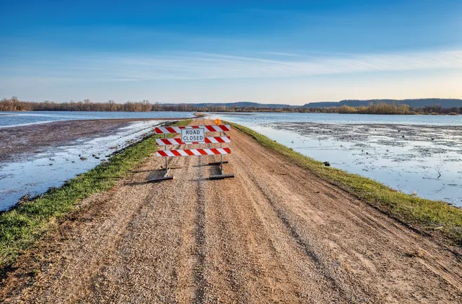 Cierre temporal debido a la crecida del río Miño