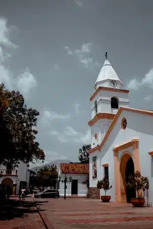 Cómo llegar a la Plaza de la Magdalena