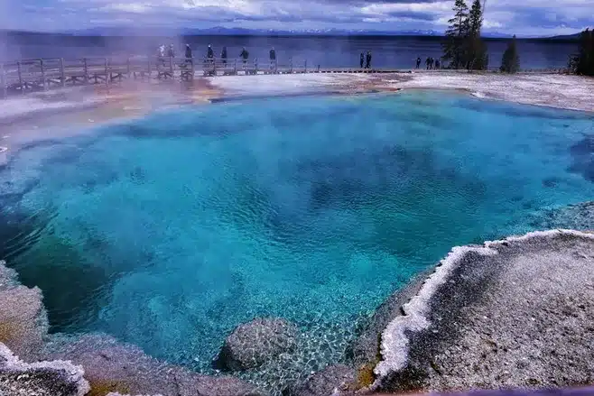 Conclusiones y valoraciones de los visitantes sobre la experiencia en la piscina termal