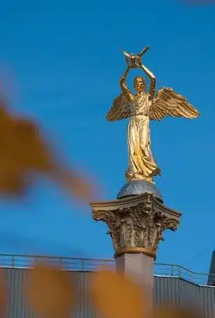 Contexto histórico del Monumento a Emilia Pardo Bazán