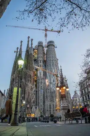 Descripción del centro cívico Sagrada Familia en A Coruña