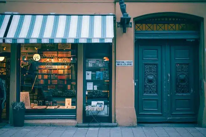 Digitalización de libros de actas consistoriales y licencias de obras antiguas