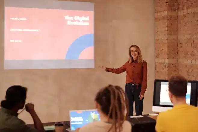 Educación y formación para jóvenes en Lugo