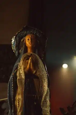 El retablo churrigueresco y la imagen de Santa María Madre