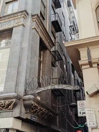 Explora el centro comercial abierto de Ourense Centro