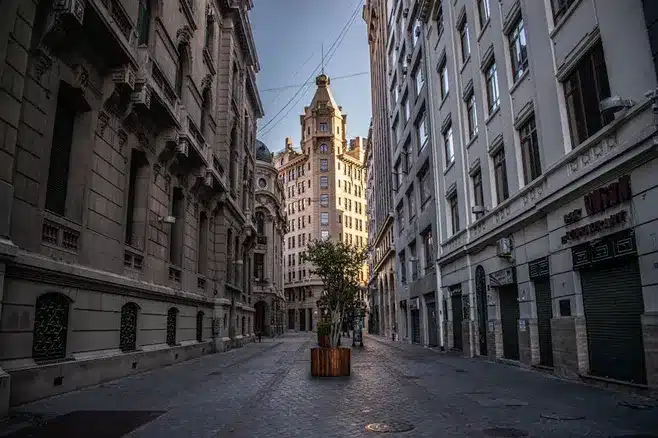 Iglesia de Santiago: una joya histórica en pleno centro