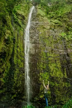 Invitación a estudiantes a explorar su espíritu aventurero