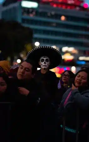 La combinación entre el carnaval urbano y el rural en Ourense