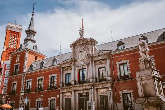 Oficina administrativa en la Plaza de Orense