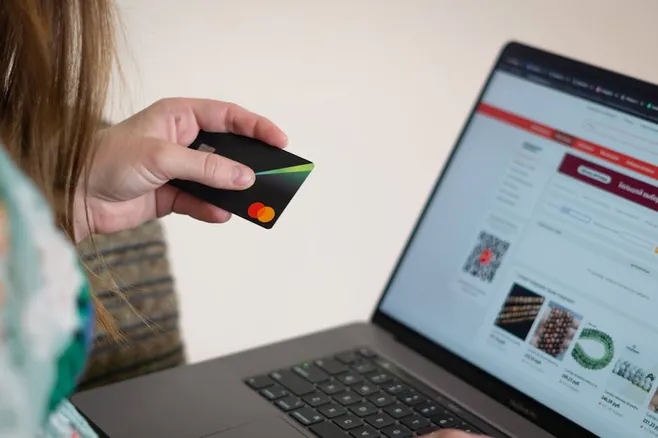 Opciones de pago disponibles: entidades colaboradoras, pago online, domiciliación de recibos, pago en cajeros y pago con tarjeta