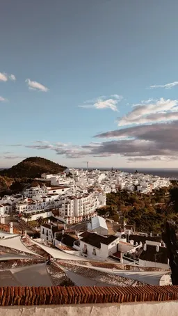 Importancia cultural y turística de la Rosa de los Vientos en la Torre de Hércules