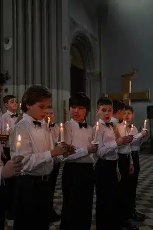 Procesiones y eventos religiosos en la iglesia