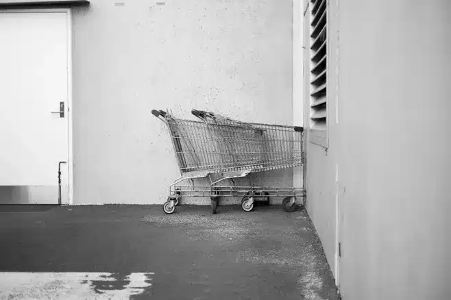 Shopping and Commercial Hotspots