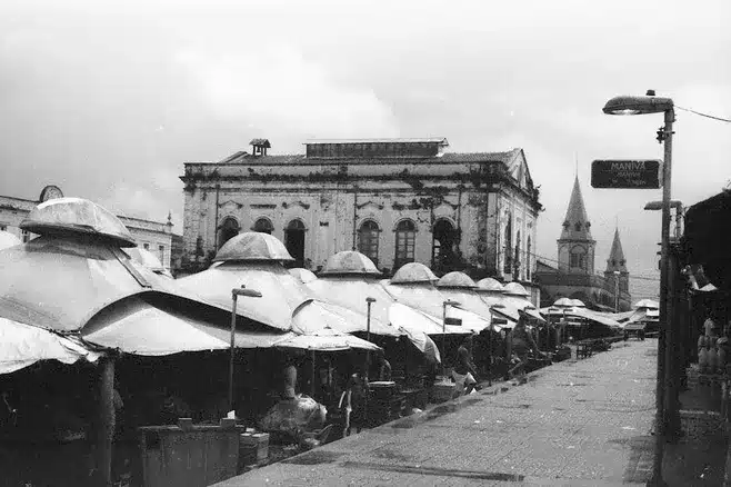 Ubicación y cómo llegar al mercado de O Berbés en Vigo